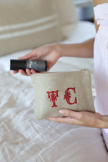 Cosmetiquero Bordado Rojo