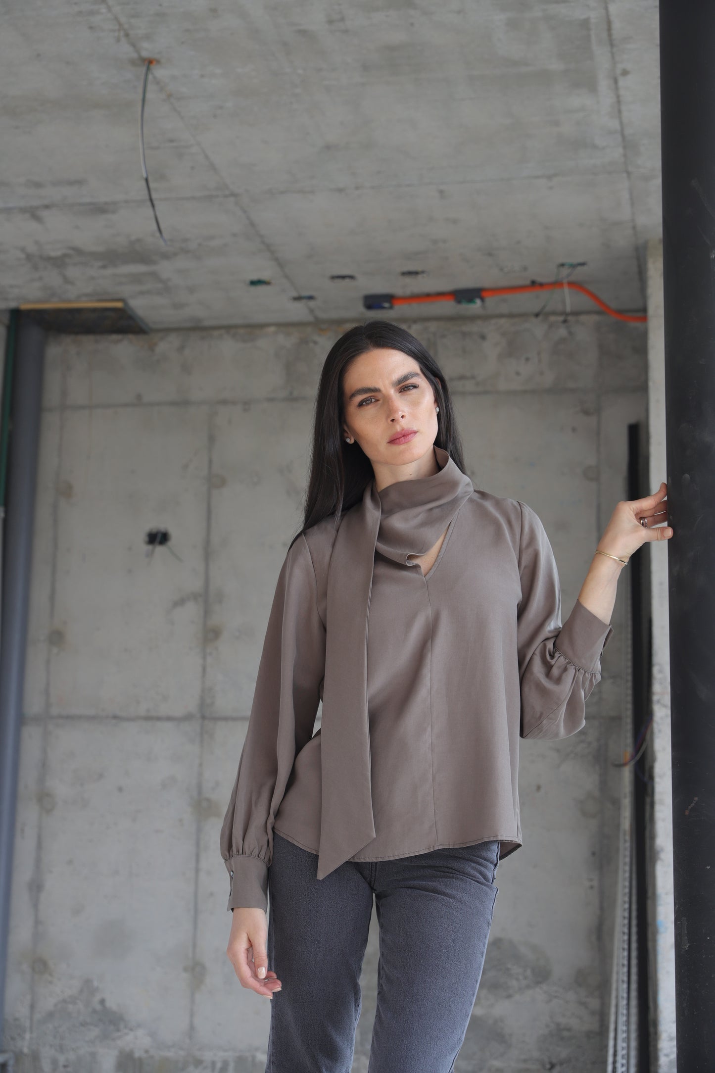 Blusa Bromelia Ceniza