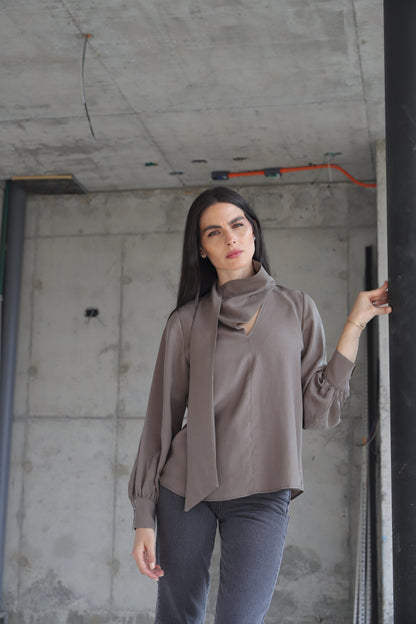 Blusa Bromelia Ceniza