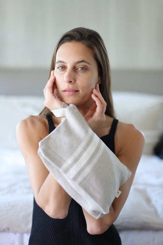 Cosmetiquero Líneas Beige