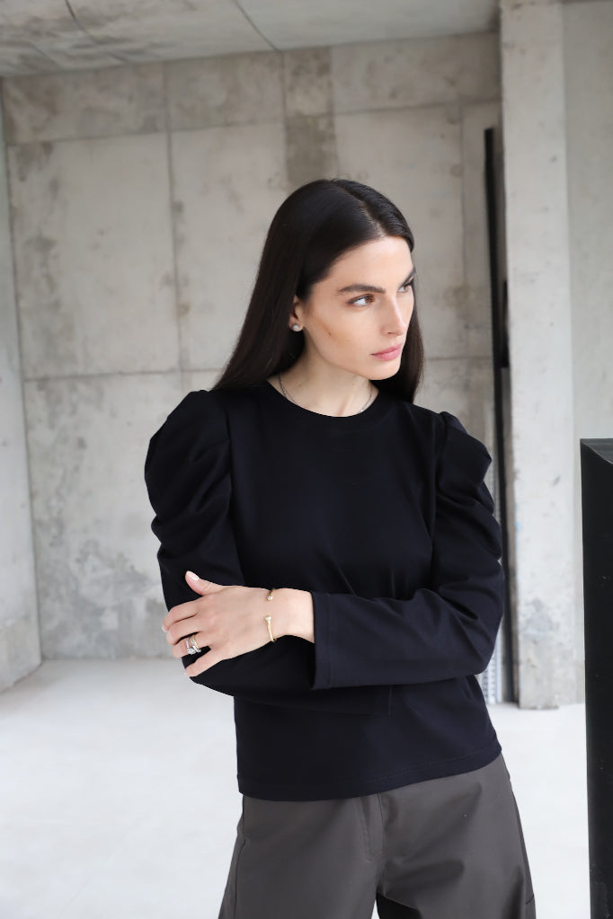 Polera Encina Negra Manga Larga